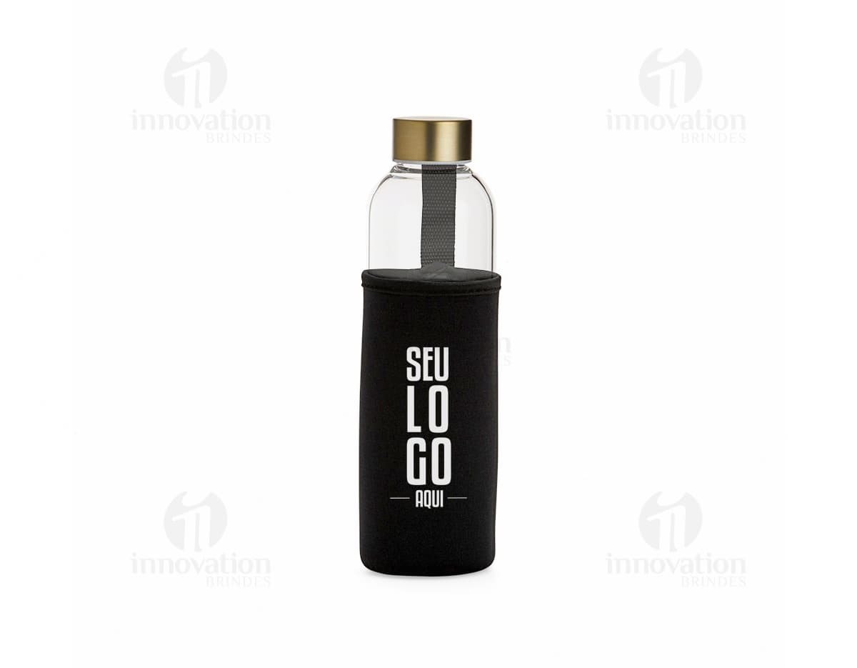 Garrafa de inox de 750ml com tampa e alça. Garrafa de inox de 750ml com tampa e alça.