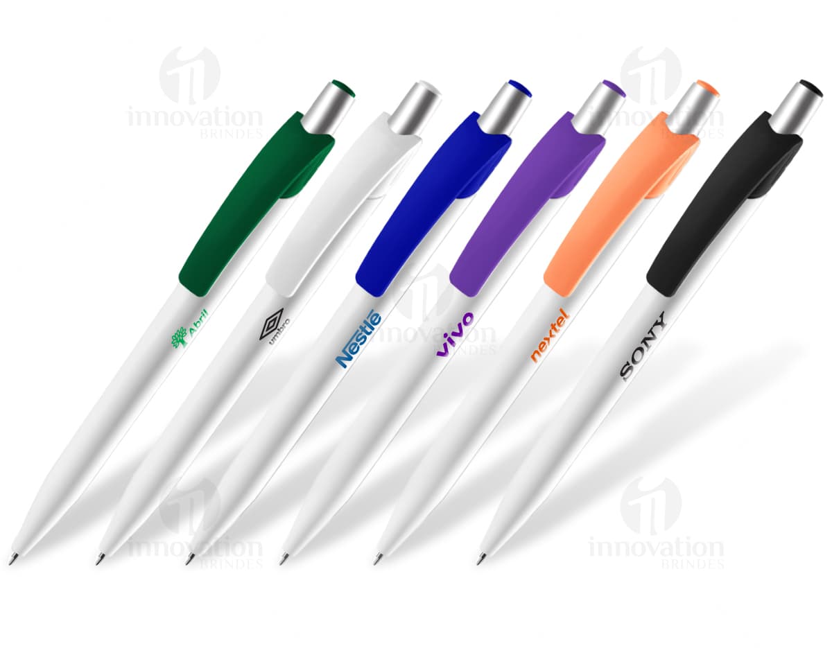 Kit com 6 porta copos em diferentes cores e tamanhos, feitos de material resistente e antiderrapante. Kit com 6 porta copos em diferentes cores e tamanhos, feitos de material resistente e antiderrapante.