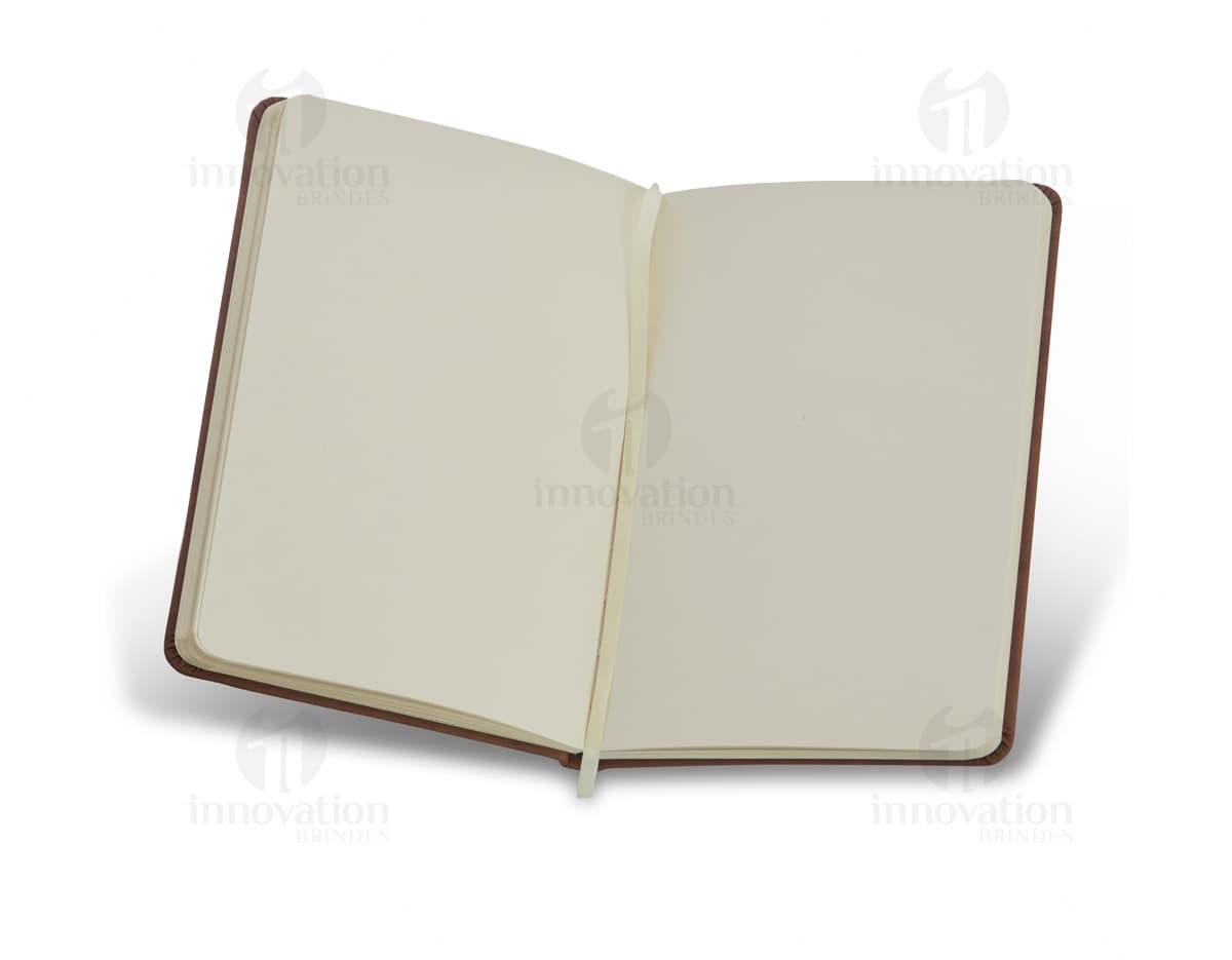 Conjunto costura em um estojo resistente. Conjunto costura em um estojo resistente.