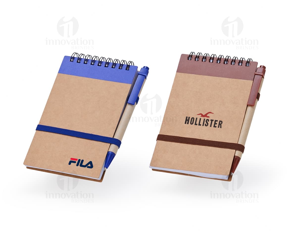 Kit com 6 porta copos de cores variadas em formato quadrado. Kit com 6 porta copos de cores variadas em formato quadrado.