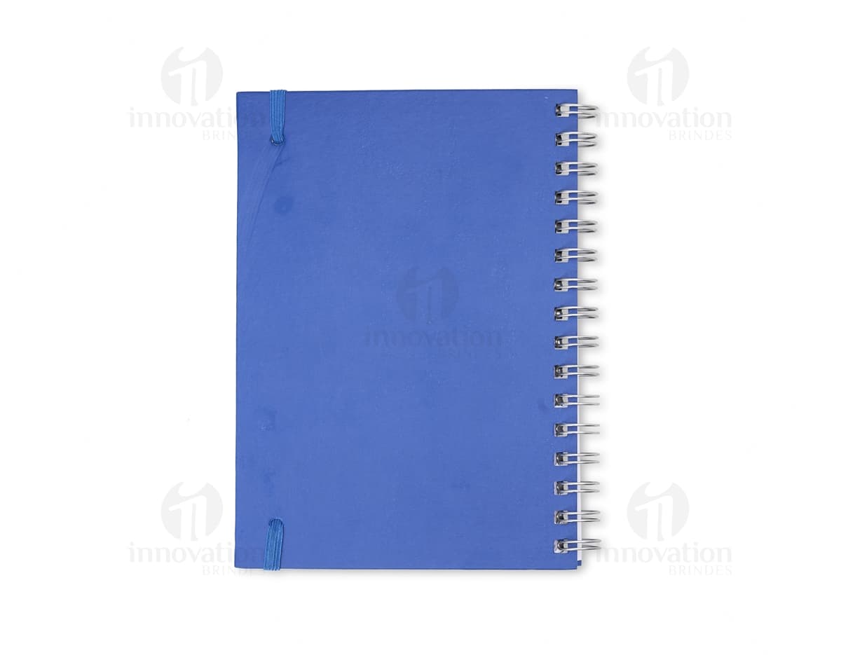 Kit com 6 porta copos em quatro cores diferentes: azul, verde, amarelo e vermelho. Os porta copos são redondos, feitos de silicone e possuem uma textura antiderrapante na parte de baixo. Cada porta copo tem um diâmetro de 10 cm. Kit com 6 porta copos em quatro cores diferentes: azul, verde, amarelo e vermelho. Os porta copos são redondos, feitos de silicone e possuem uma textura antiderrapante na parte de baixo. Cada porta copo tem um diâmetro de 10 cm.