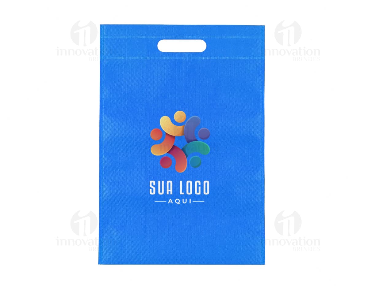 Kit com 6 porta copos em formato redondo, feitos de material resistente e possuem estampas coloridas em cada peça. Kit com 6 porta copos em formato redondo, feitos de material resistente e possuem estampas coloridas em cada peça.