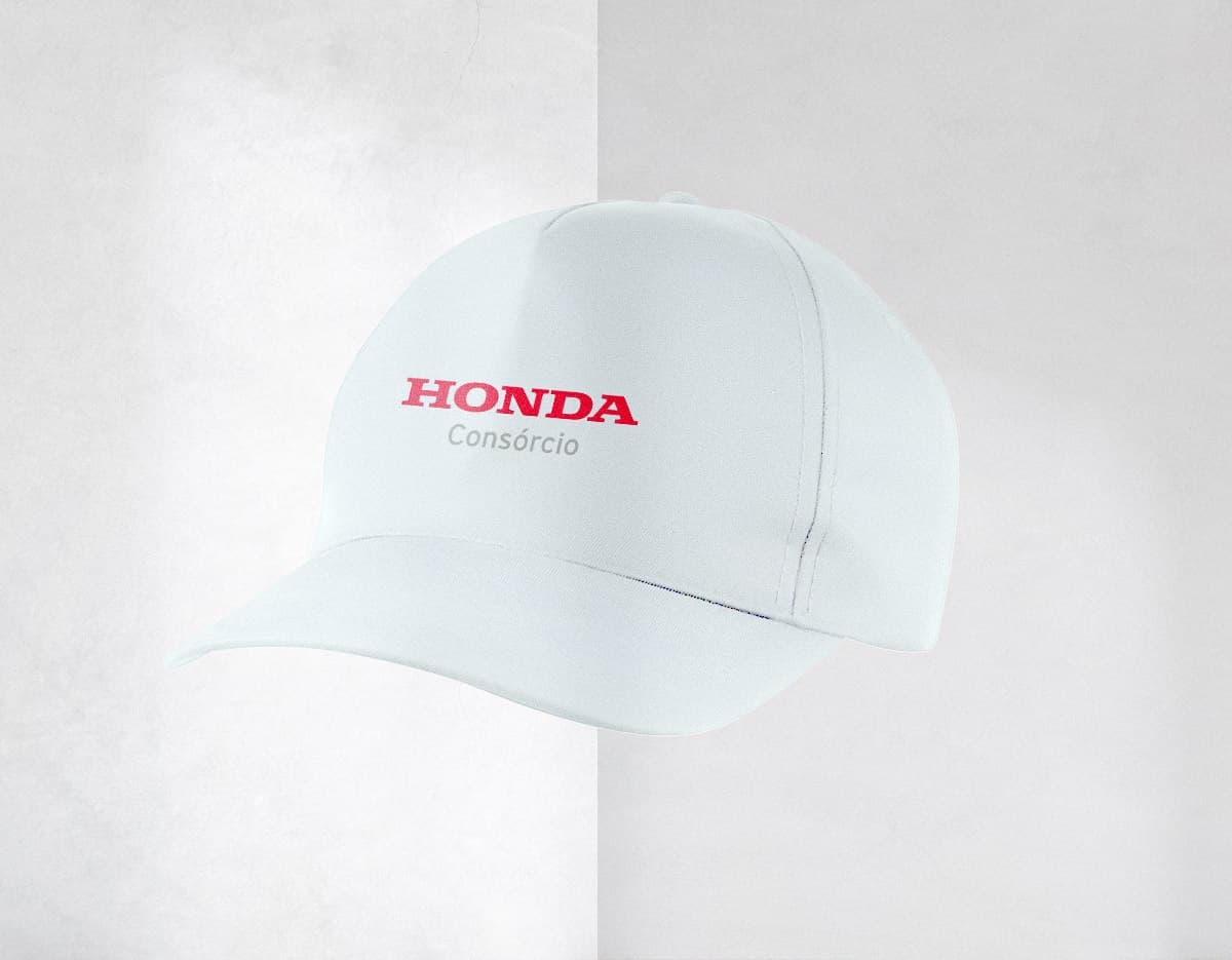 Kit com 6 porta copos em formato redondo, feitos de material resistente e com estampas coloridas de frutas tropicais. Kit com 6 porta copos em formato redondo, feitos de material resistente e com estampas coloridas de frutas tropicais.