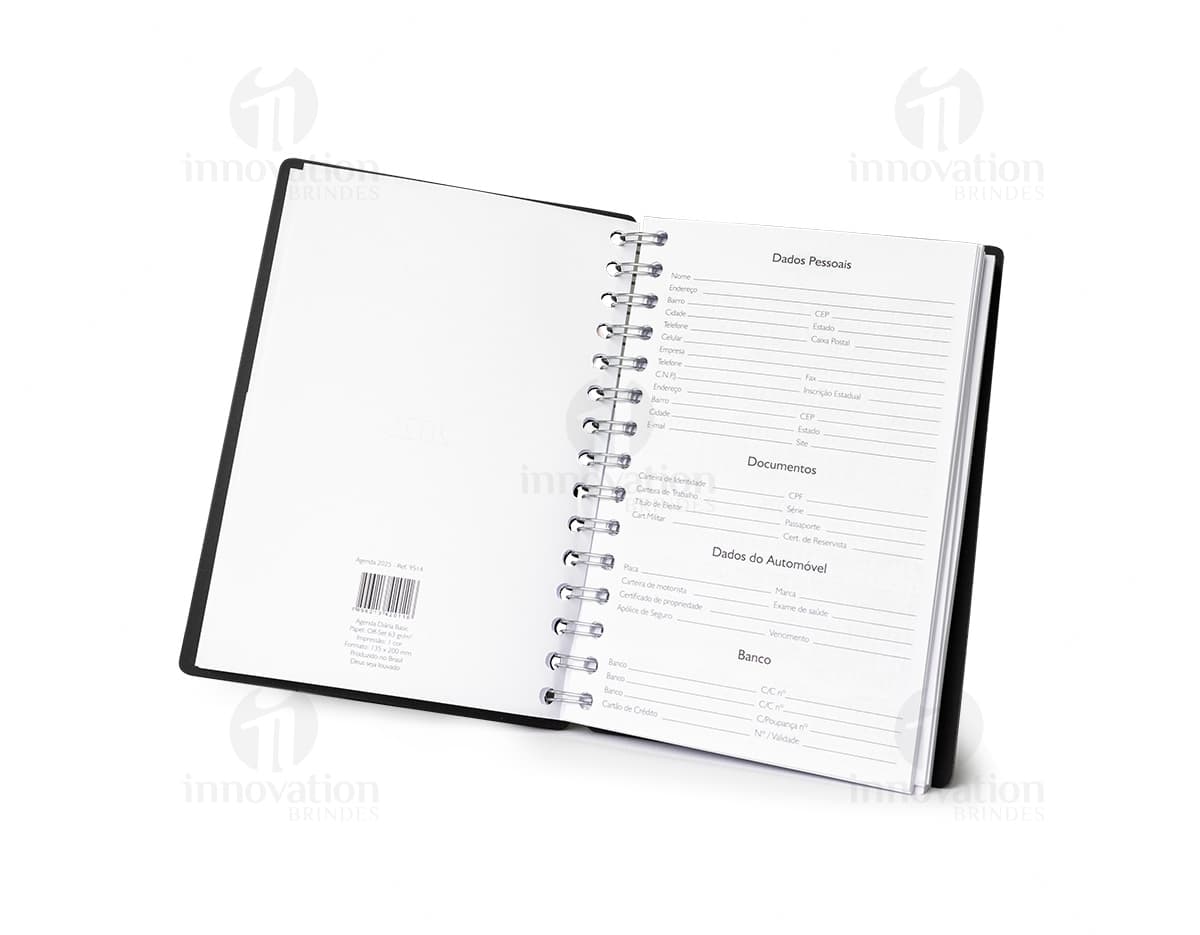 Kit com 6 porta copos em diferentes cores e estilos, posicionados em cima de uma mesa de madeira. Kit com 6 porta copos em diferentes cores e estilos, posicionados em cima de uma mesa de madeira.