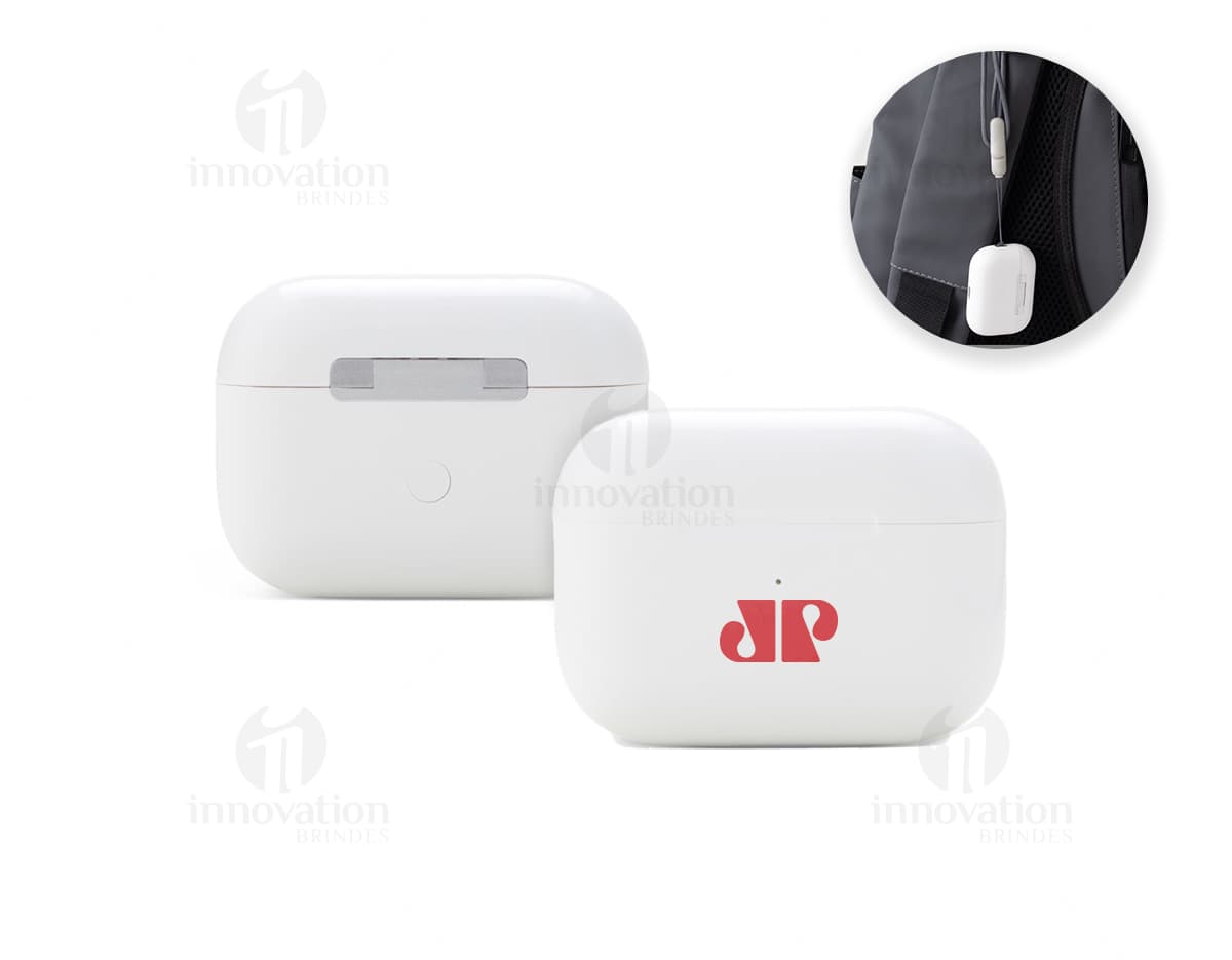 Mouse slim preto com fio, design elegante e botões de clique suaves. Mouse slim preto com fio, design elegante e botões de clique suaves.