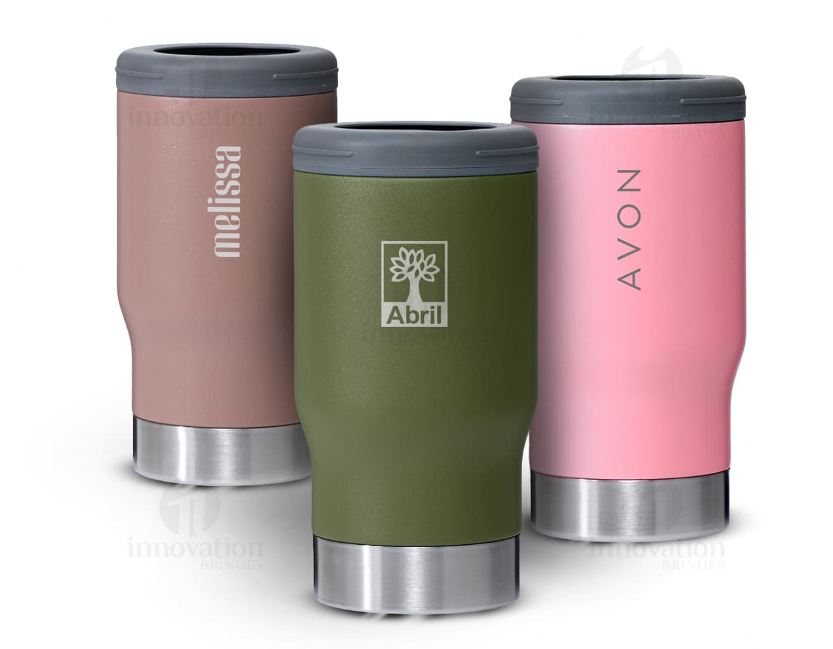 Kit com 6 porta copos em formato circular, feitos de silicone na cor preta, com textura antiderrapante e bordas elevadas para evitar derramamentos. Cada porta copo tem um diâmetro de 10 cm e são ideais para proteger mesas e superfícies de líquidos e calor. Kit com 6 porta copos em formato circular, feitos de silicone na cor preta, com textura antiderrapante e bordas elevadas para evitar derramamentos. Cada porta copo tem um diâmetro de 10 cm e são ideais para proteger mesas e superfícies de líquidos e calor.