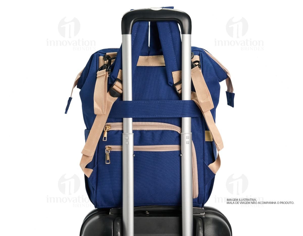 Kit com 6 porta copos em madeira com estampa floral em tons de azul e rosa. Kit com 6 porta copos em madeira com estampa floral em tons de azul e rosa.