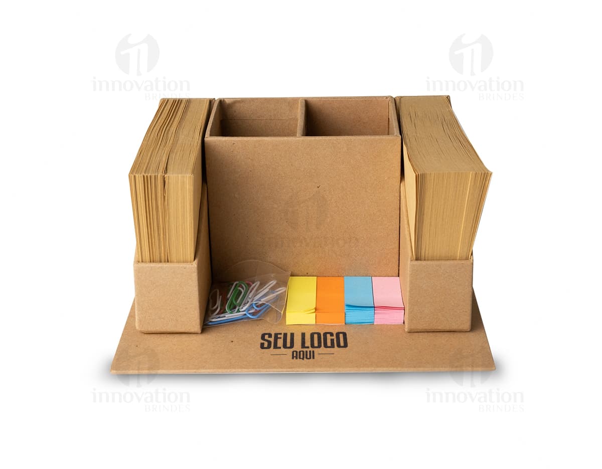 Kit com 6 porta copos em diferentes cores e formatos redondos. Kit com 6 porta copos em diferentes cores e formatos redondos.