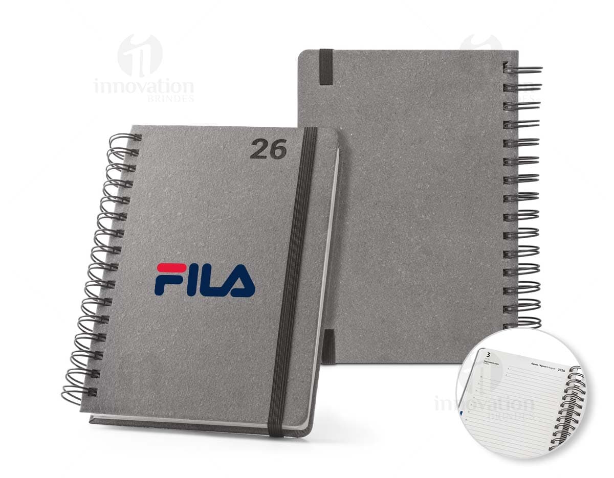 Kit com 6 porta copos em diferentes estilos e cores, feitos de material resistente e antiderrapante. Kit com 6 porta copos em diferentes estilos e cores, feitos de material resistente e antiderrapante.