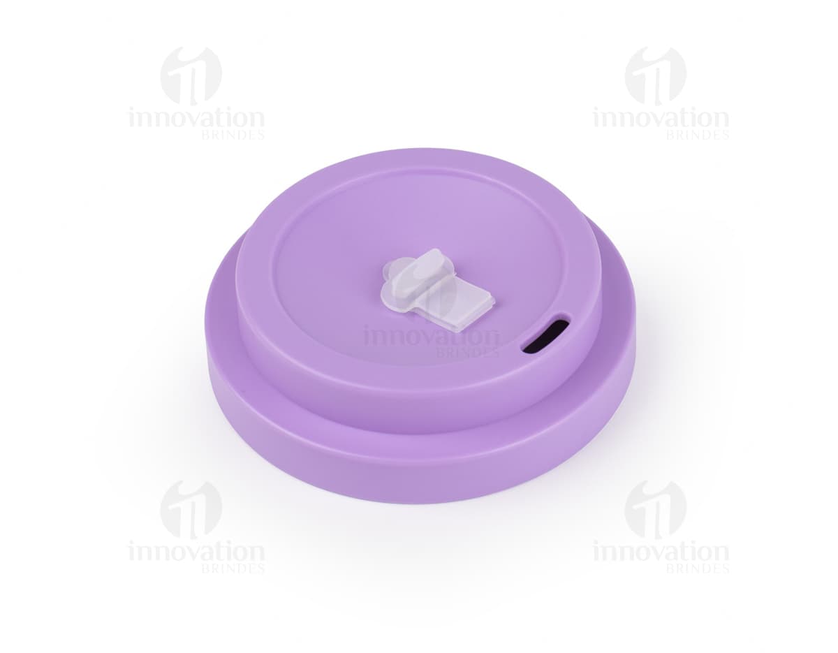 Porta copos em formato de kit com 6 unidades em diferentes cores e estilos. Porta copos em formato de kit com 6 unidades em diferentes cores e estilos.