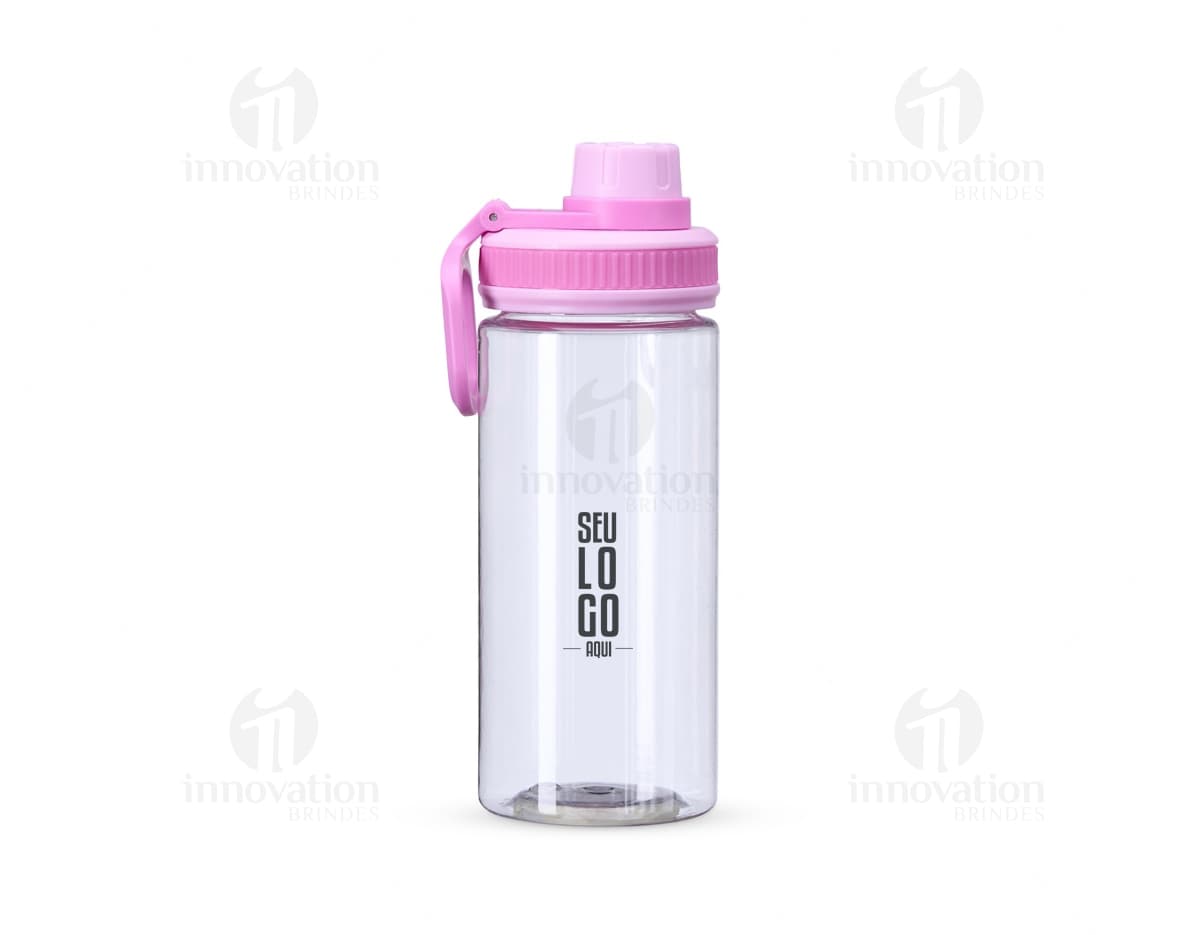 Squeeze Plástico 500ml na cor azul com tampa rosqueável e bico para beber. Squeeze Plástico 500ml na cor azul com tampa rosqueável e bico para beber.