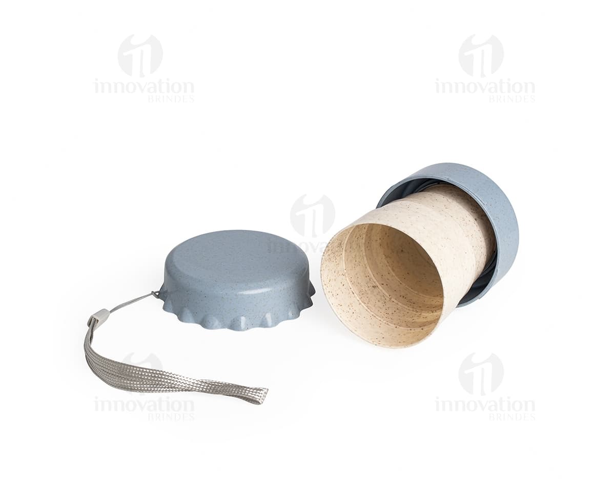 Copo retrátil plástico de 125ml em cor vermelha. Copo retrátil plástico de 125ml em cor vermelha.