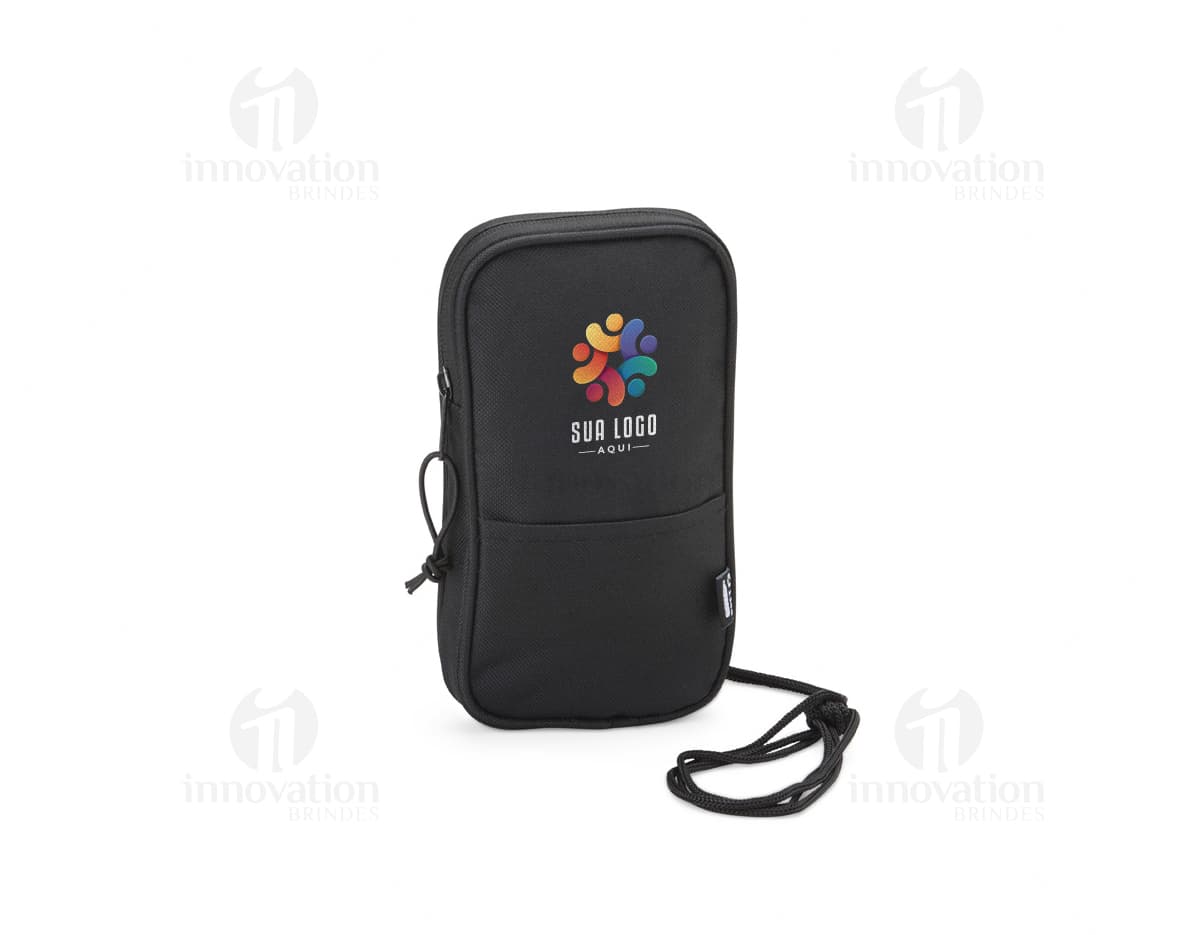 Kit com 6 porta copos em forma de folhas coloridas e estampadas sobre uma mesa de madeira. Kit com 6 porta copos em forma de folhas coloridas e estampadas sobre uma mesa de madeira.