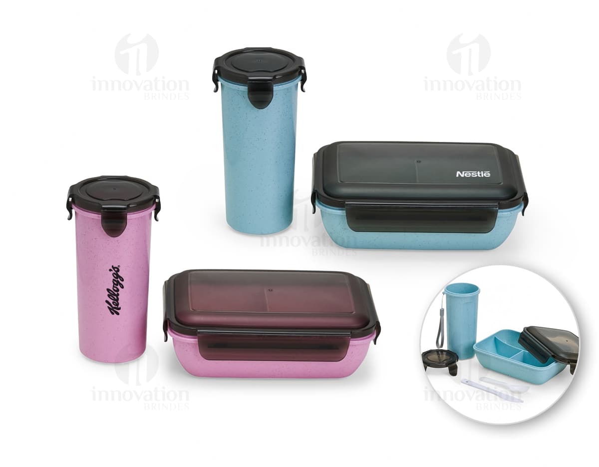 Kit com 6 porta copos em formato redondo, feitos de cerâmica branca com estampas coloridas de frutas tropicais. Kit com 6 porta copos em formato redondo, feitos de cerâmica branca com estampas coloridas de frutas tropicais.