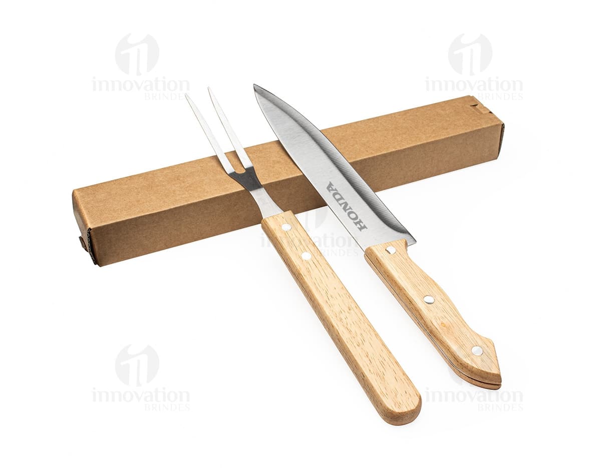 Kit com 6 porta copos em formato circular, feitos de material resistente e com estampas coloridas de frutas. Kit com 6 porta copos em formato circular, feitos de material resistente e com estampas coloridas de frutas.