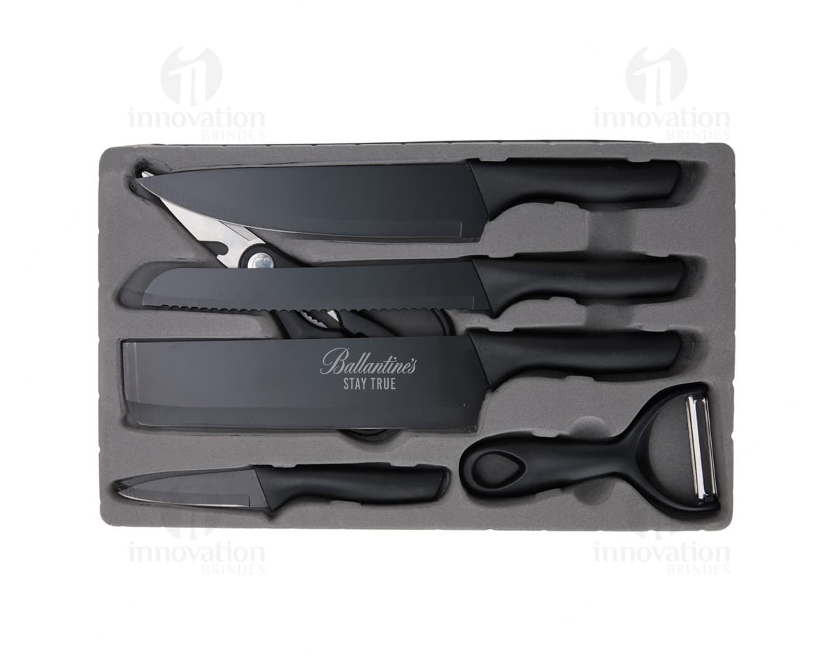 Kit com 6 porta copos de diversos padrões e cores diferentes. Kit com 6 porta copos de diversos padrões e cores diferentes.