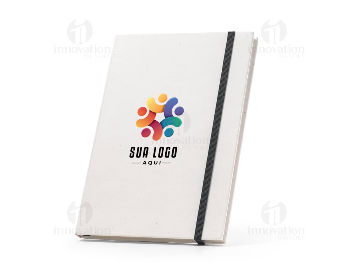 Kit com 6 porta copos em formato redondo, feitos de silicone colorido nas cores azul, verde, amarelo, vermelho, rosa e roxo. Cada porta copo possui uma estampa de frutas diferentes, como limão, laranja e melancia. Kit com 6 porta copos em formato redondo, feitos de silicone colorido nas cores azul, verde, amarelo, vermelho, rosa e roxo. Cada porta copo possui uma estampa de frutas diferentes, como limão, laranja e melancia.