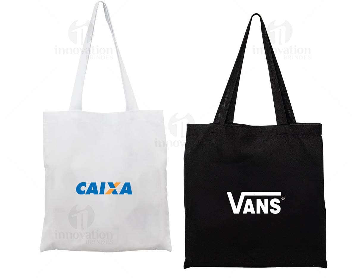 Kit com 6 porta copos em formato redondo com estampa de árvores coloridas sobre fundo branco. Kit com 6 porta copos em formato redondo com estampa de árvores coloridas sobre fundo branco.