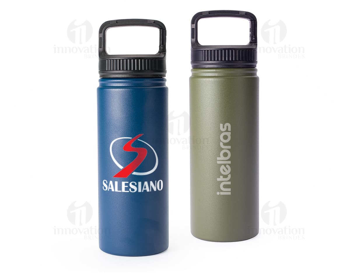 Garrafa térmica de 500ml de cor prata com tampa de rosca e design moderno. Garrafa térmica de 500ml de cor prata com tampa de rosca e design moderno.