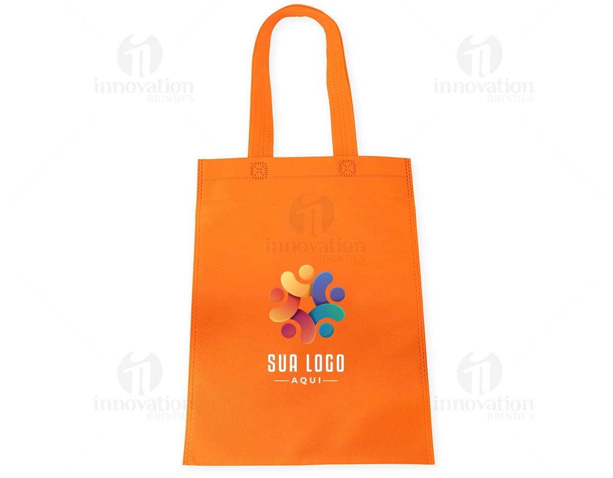 Kit com 6 porta copos de diferentes cores e estampas. Kit com 6 porta copos de diferentes cores e estampas.