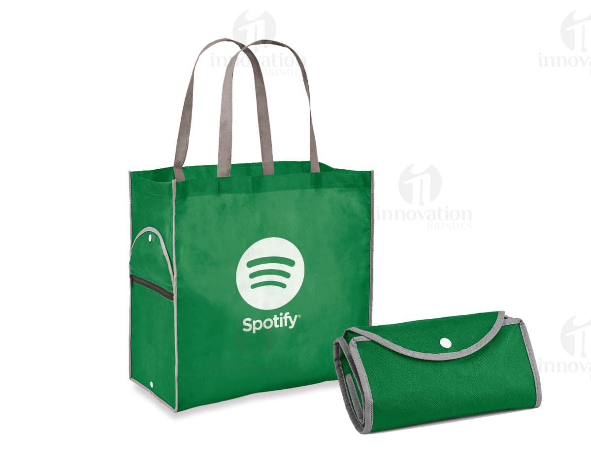 Kit com 6 porta copos em diferentes cores e estampas. Kit com 6 porta copos em diferentes cores e estampas.