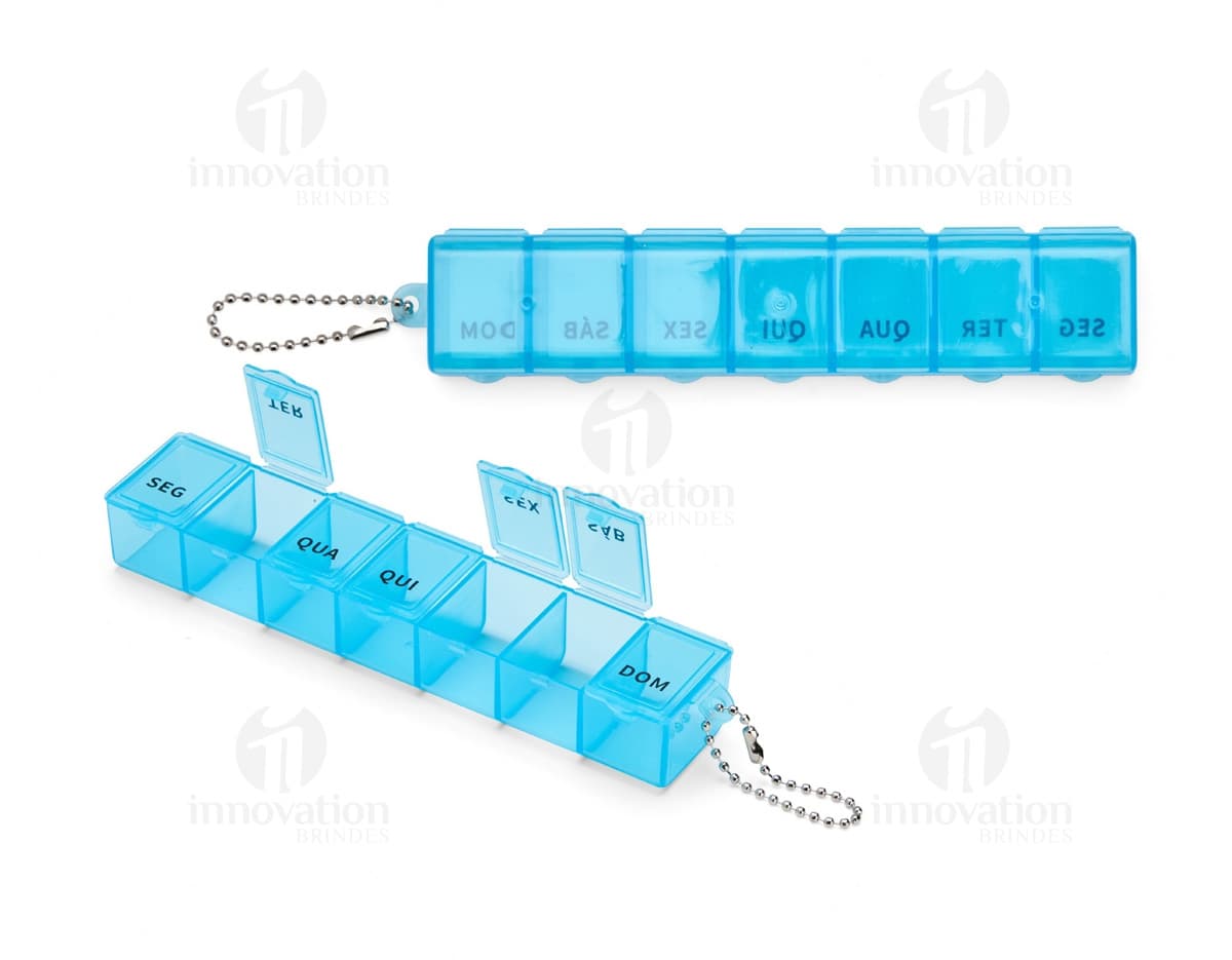 Kit com 6 porta copos em formato quadrado, de tamanho pequeno, feitos de acrílico transparente. Cada porta copo possui uma estampa de diferentes cocktails coloridos. Kit com 6 porta copos em formato quadrado, de tamanho pequeno, feitos de acrílico transparente. Cada porta copo possui uma estampa de diferentes cocktails coloridos.