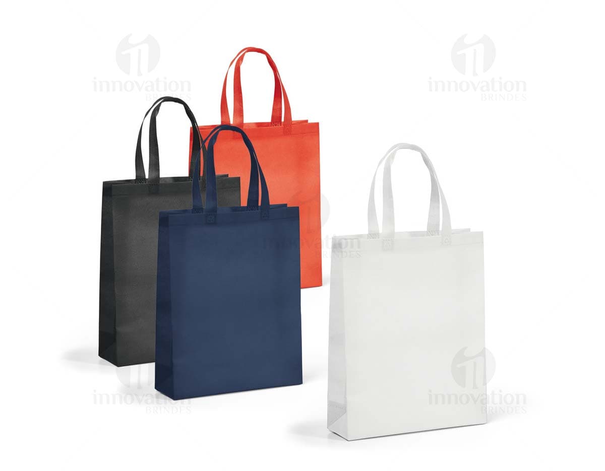 Sacola em non-woven (80 g/m²) amarela. Produto ideal para organizar documentos e objetos de escritório. Design retro com padronagem preta e etiqueta de informações. Ideal para compras, presentes e lembretes. Espaço vazio para personalização. Sacola em non-woven (80 g/m²) amarela. Produto ideal para organizar documentos e objetos de escritório. Design retro com padronagem preta e etiqueta de informações. Ideal para compras, presentes e lembretes. Espaço vazio para personalização.