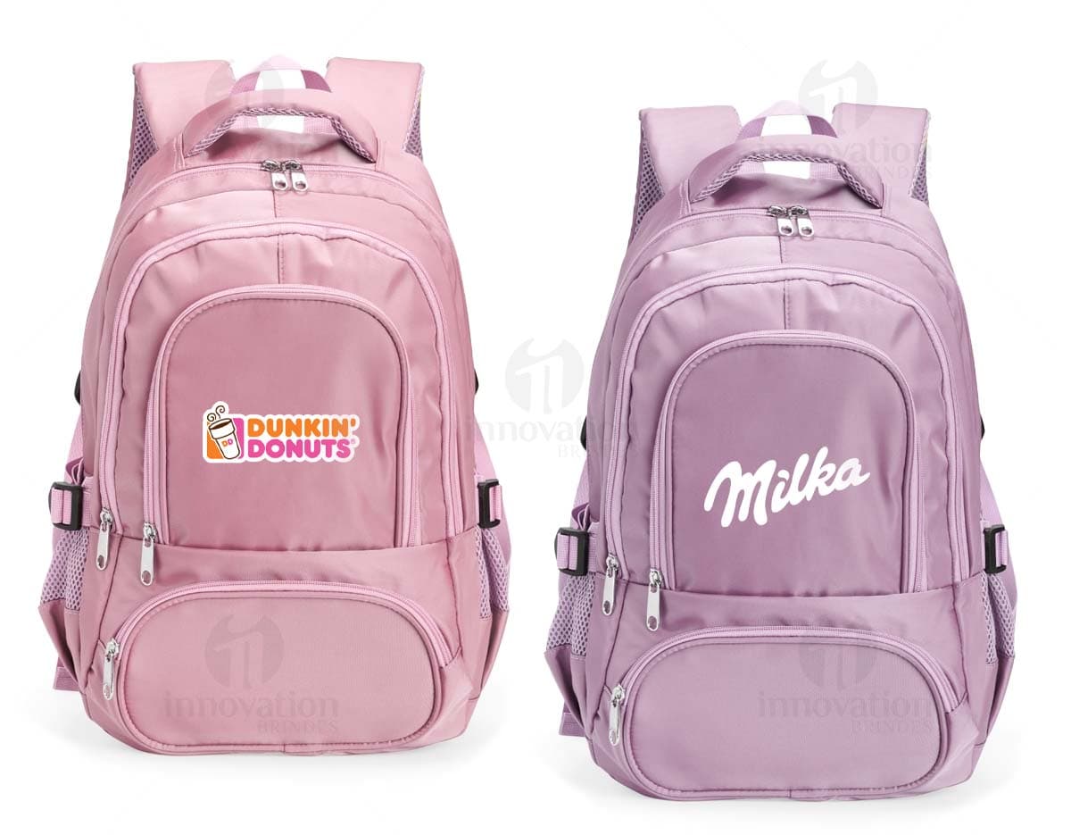 Mochila anti furto para notebook preta, com design discreto e bolsos ocultos para segurança extra. Possui compartimento acolchoado para notebook e alças ajustáveis. Mochila anti furto para notebook preta, com design discreto e bolsos ocultos para segurança extra. Possui compartimento acolchoado para notebook e alças ajustáveis.