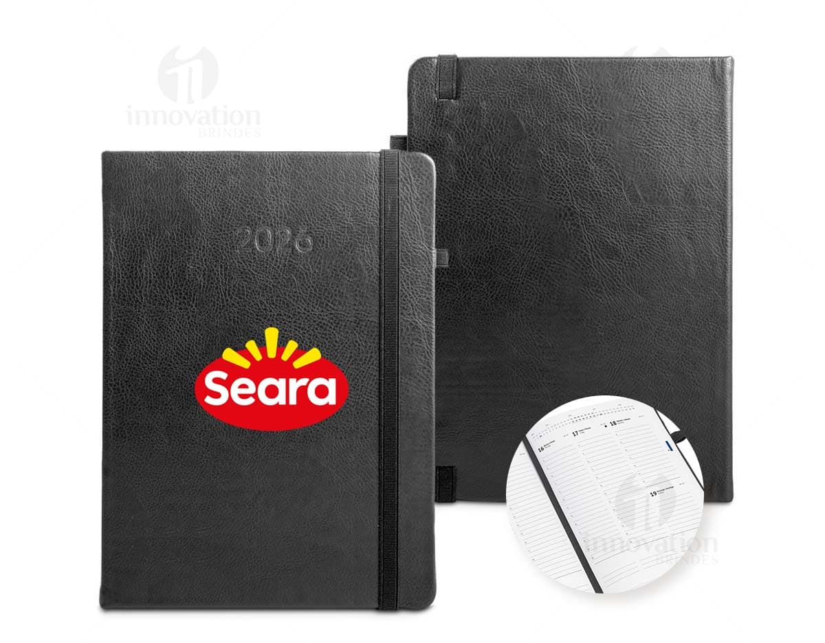 Kit com 6 porta copos em formato redondo, feitos de madeira e com estampas coloridas e variadas. Kit com 6 porta copos em formato redondo, feitos de madeira e com estampas coloridas e variadas.