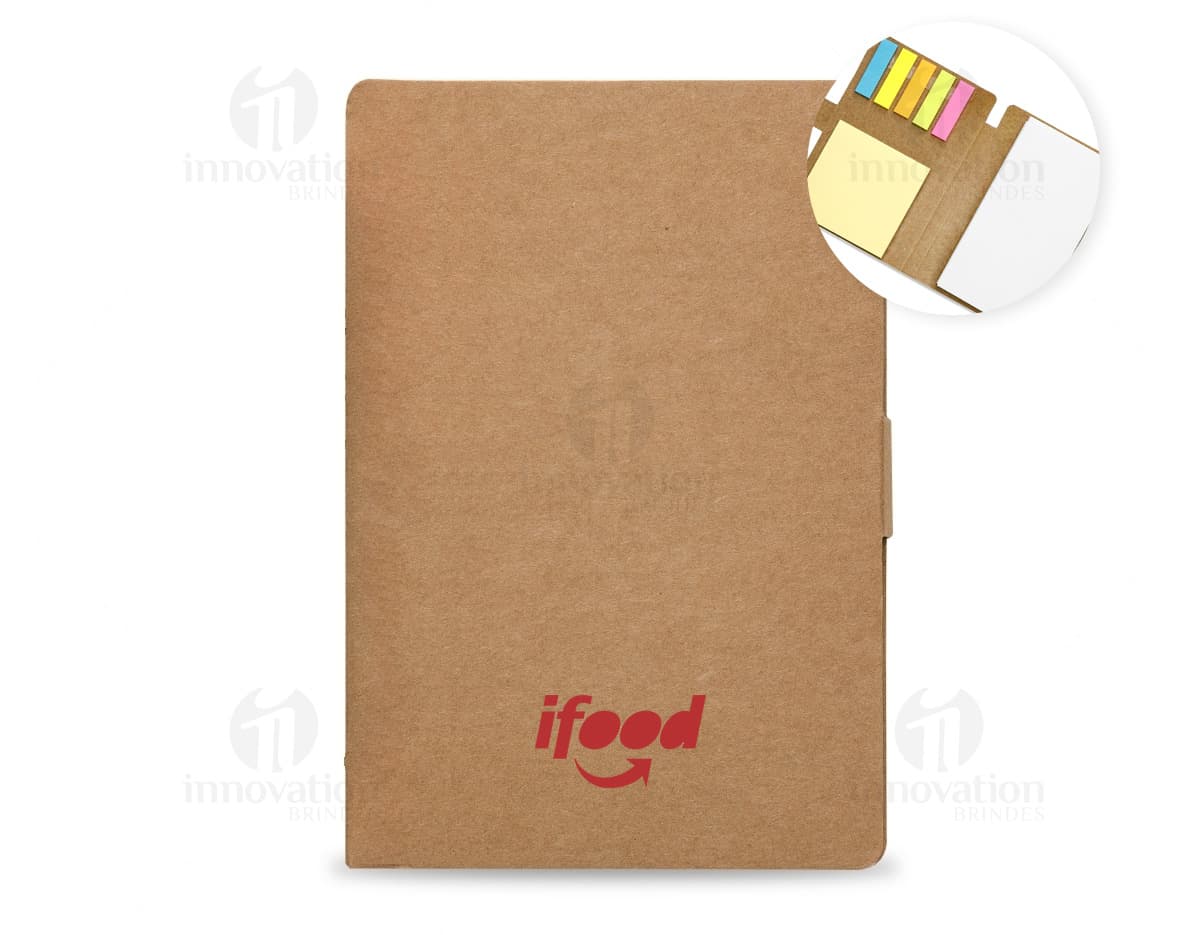 Kit com 6 porta copos em formato circular, feitos de material resistente e com estampas coloridas de animais da selva. Kit com 6 porta copos em formato circular, feitos de material resistente e com estampas coloridas de animais da selva.
