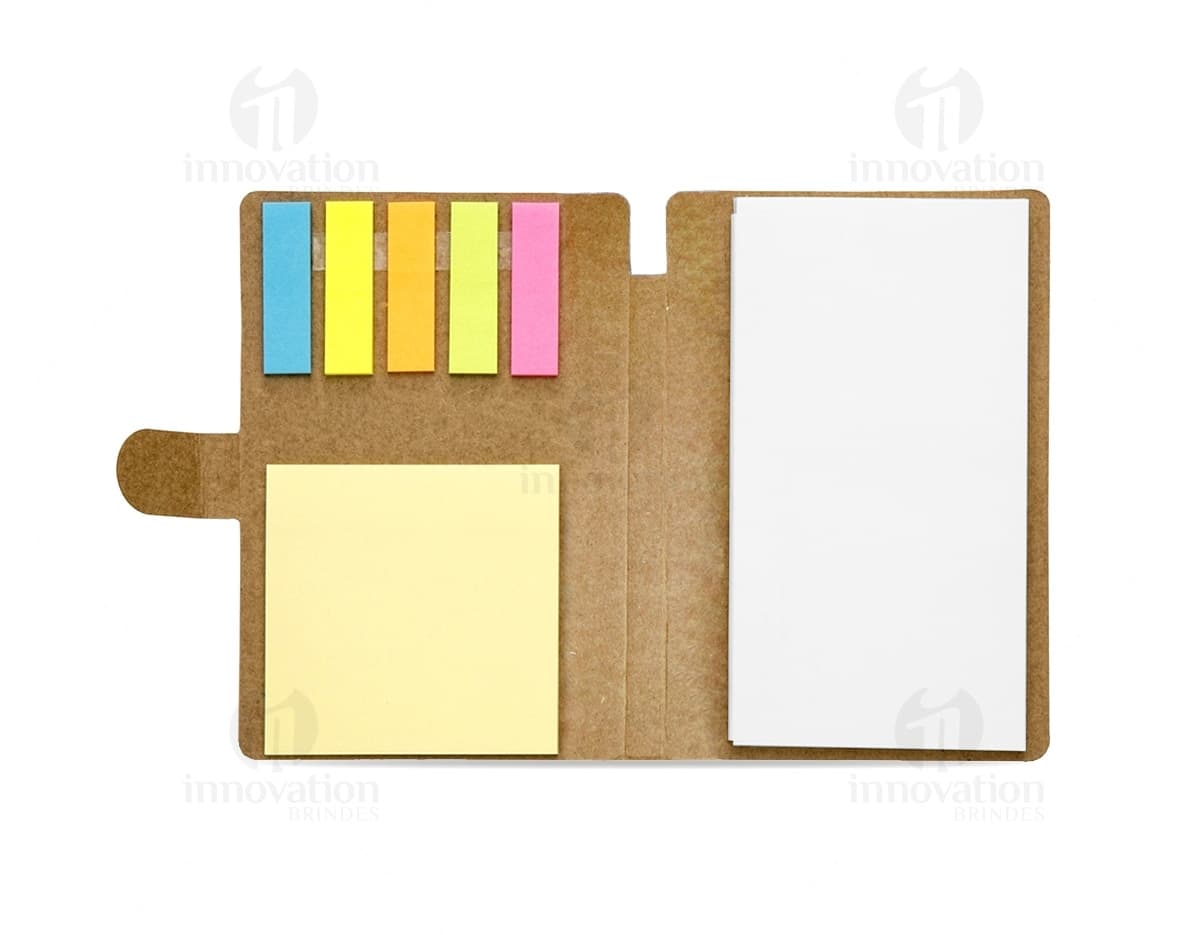 Kit com 6 porta copos em formato circular, feitos de material resistente e com estampas coloridas de animais da selva. Kit com 6 porta copos em formato circular, feitos de material resistente e com estampas coloridas de animais da selva.
