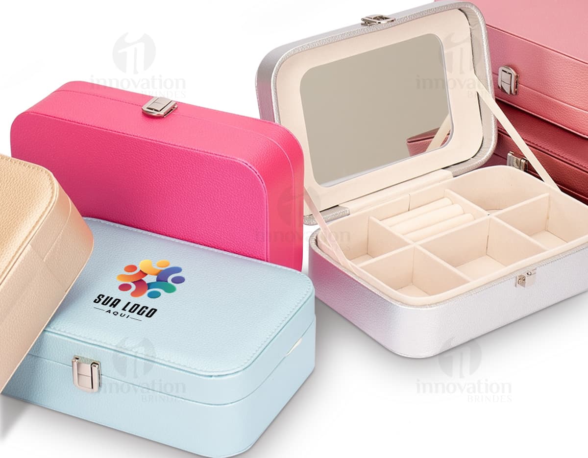 Kit com 6 porta copos em diferentes cores e estampas. Kit com 6 porta copos em diferentes cores e estampas.