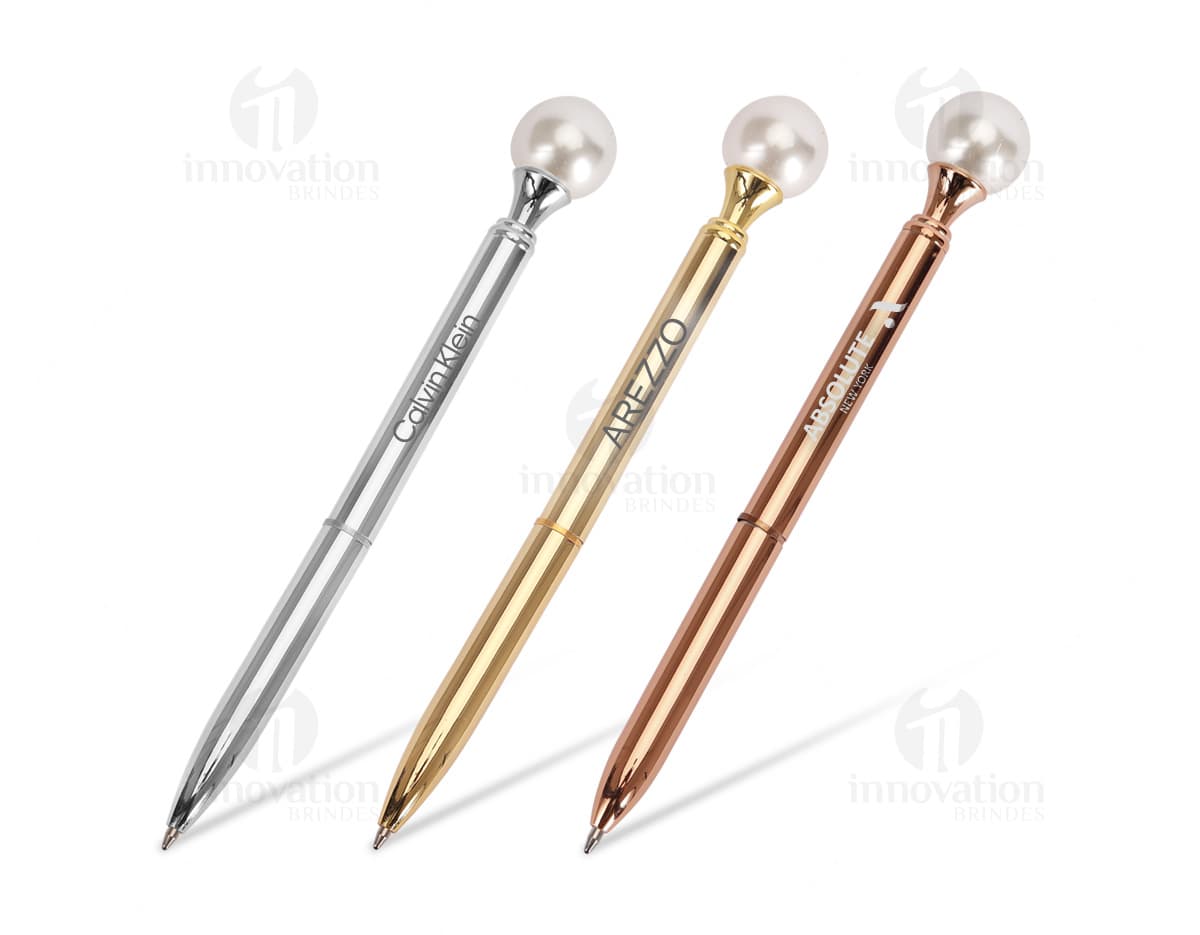 Kit com 6 porta copos em cores variadas, feitos de material resistente e com design moderno. Kit com 6 porta copos em cores variadas, feitos de material resistente e com design moderno.